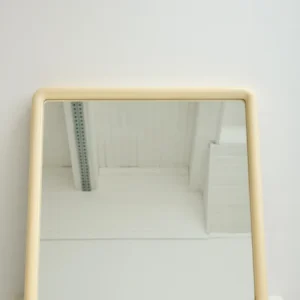 Miroir carré arrondi crème, Italie, 1970s
