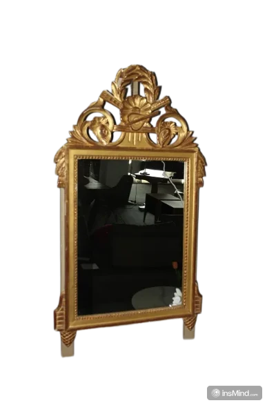 Miroir français de la seconde moitié du 19ème siècle en bois doré