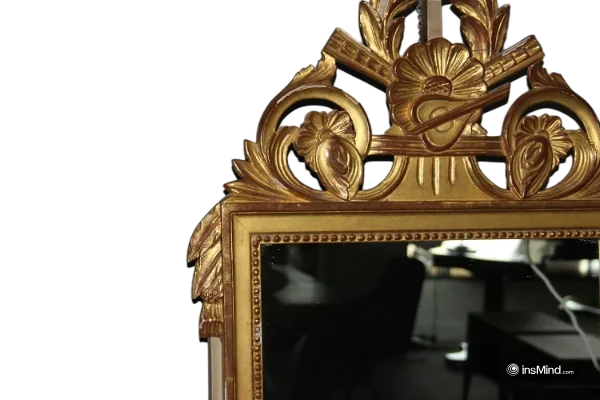Miroir français de la seconde moitié du 19ème siècle en bois doré