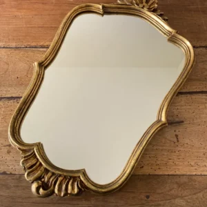 Miroir fronton coquillage en bois doré