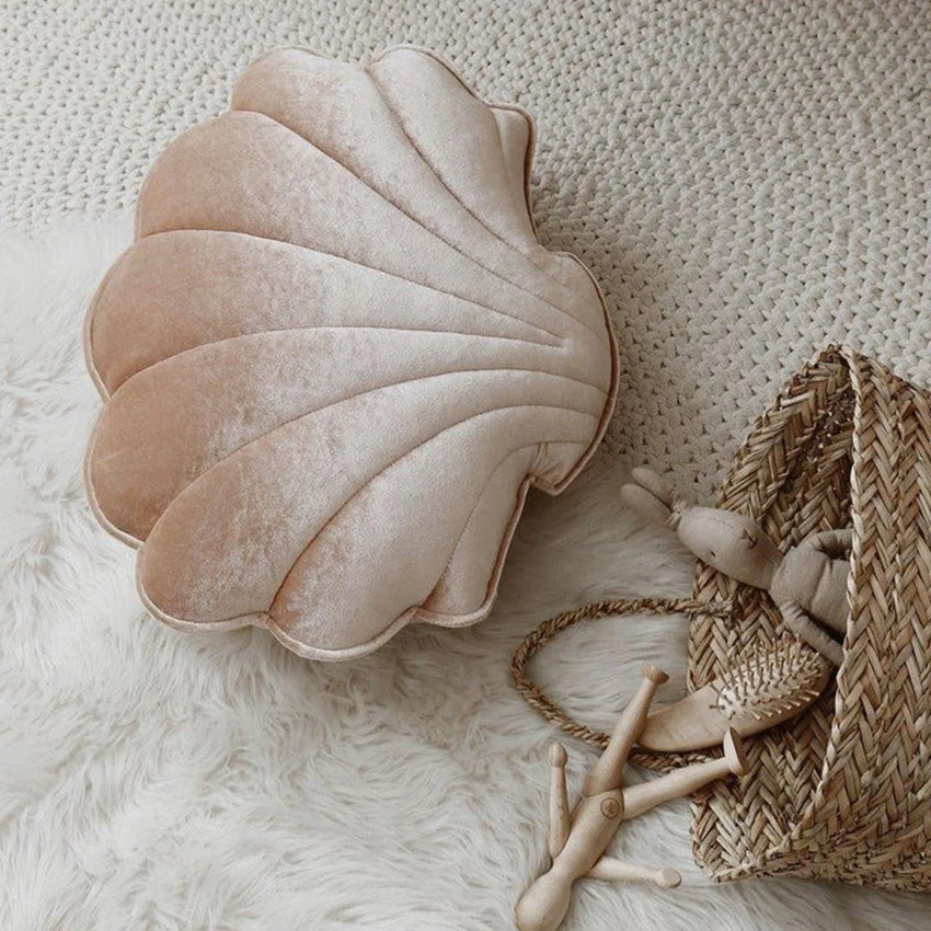 Moi Mili | Coussin coquillage en velours