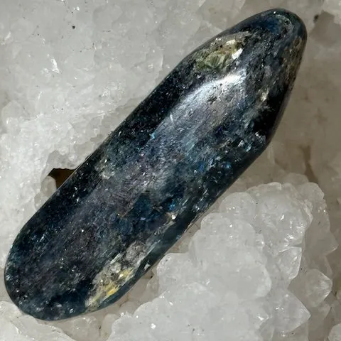 Cyanite Bleue Cristallisée Oasis de Cristal Inc