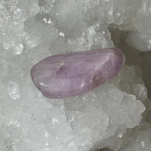 Kunzite Oasis de Cristal Inc