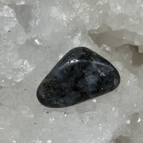 Larvikite Oasis de Cristal Inc