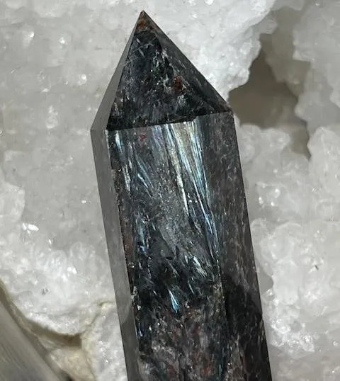 Pointe Arfvedsonite Oasis de Cristal Inc
