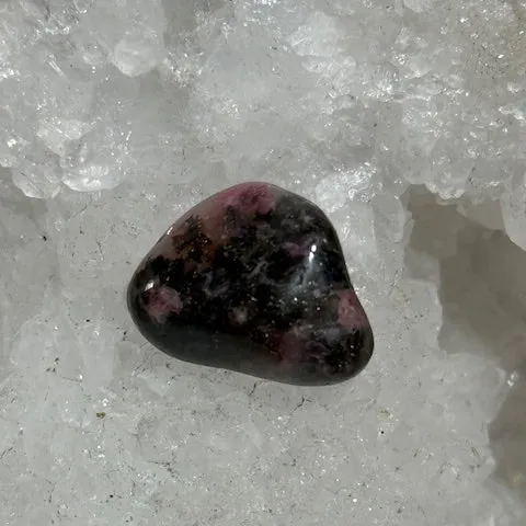 Rhodonite sur Quartz Oasis de Cristal Inc