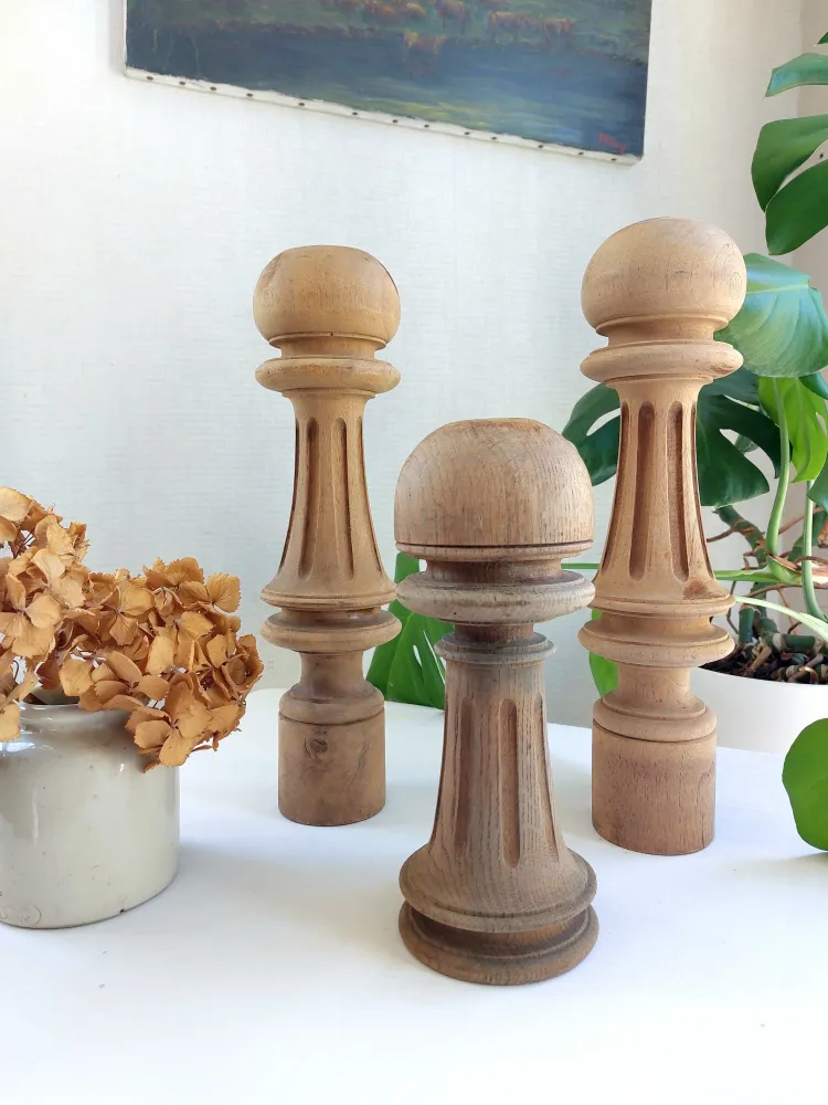 Objet de curiosité - Colonne sur bois tourné Modèle 2