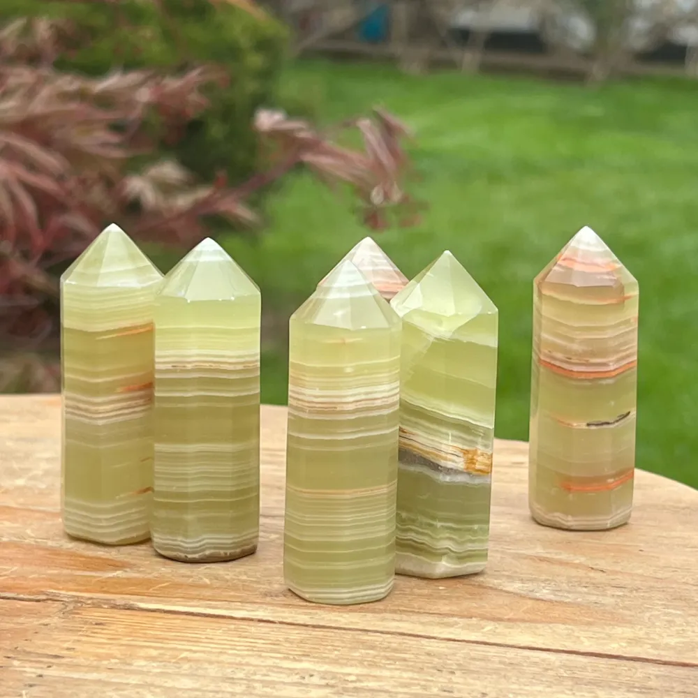 Obélisque en onyx vert 6 cm