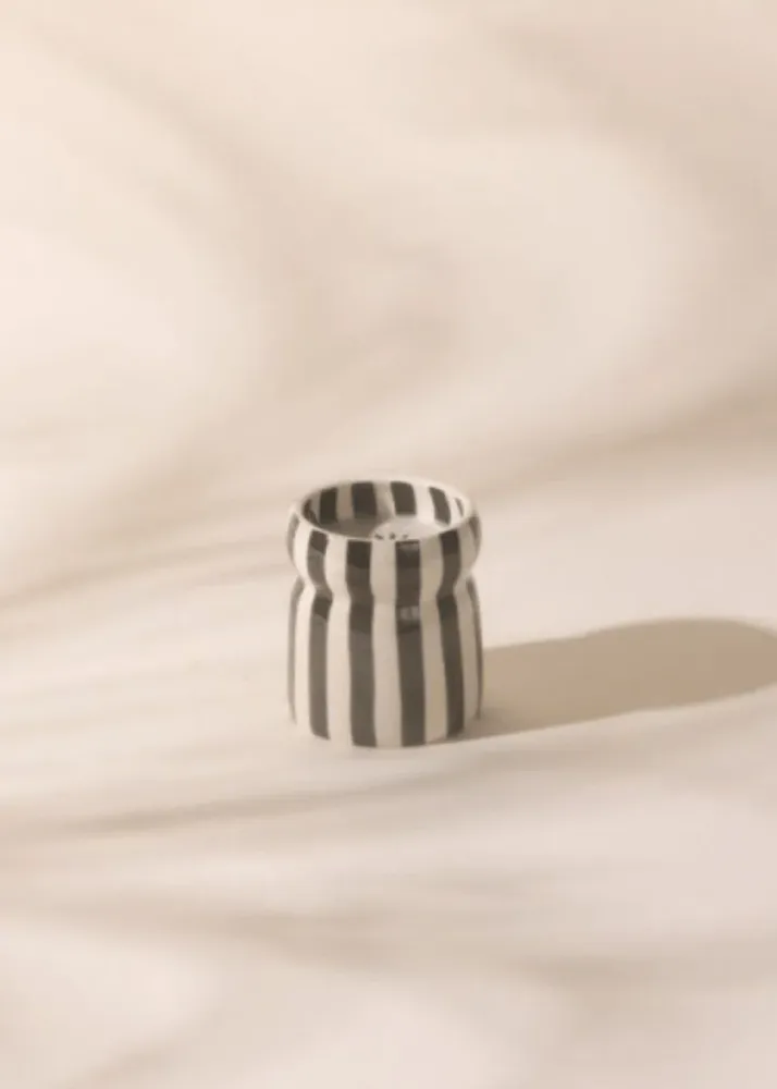 Bougie Cabana Paddywax Noir Lava Stone