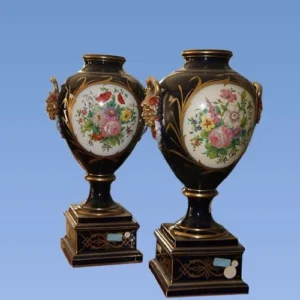 Paire de grands vases et fleurs antiques en porcelaine bleue du 19ème siècle, France