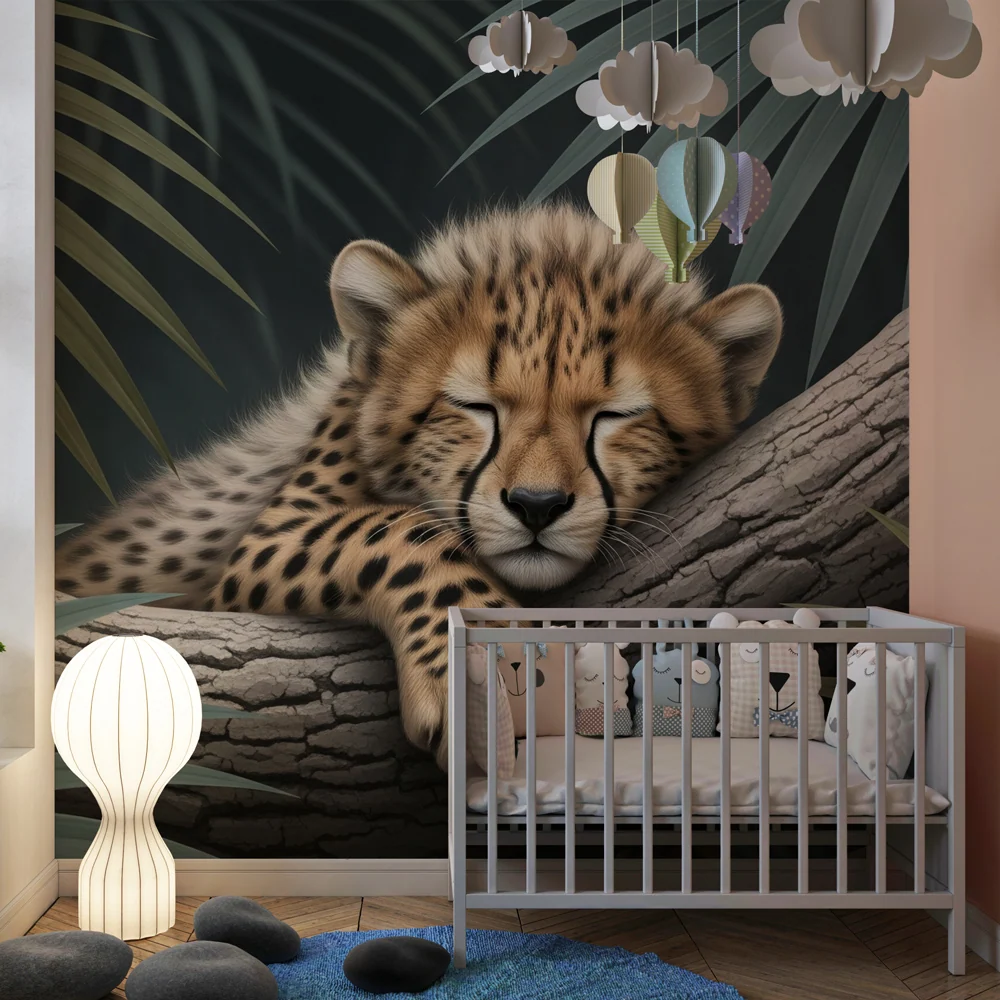 Papier peint chambre enfant | Jeune léopard paisible dans la jungle