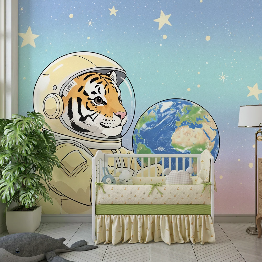 Papier peint chambre enfant | Tigre astronaute tenant la Terre dans l'espace étoilé