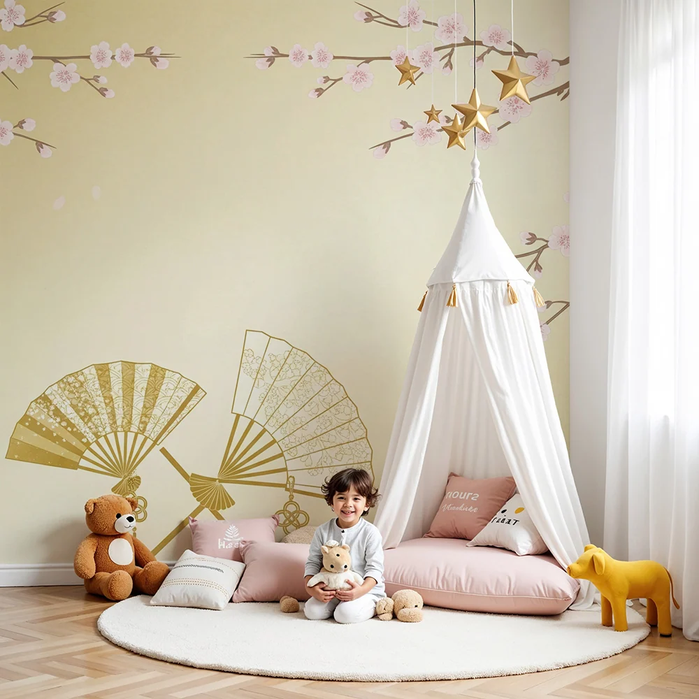 Papier peint chambre bébé | Fleurs de cerisier et éventails dorés sur fond doux