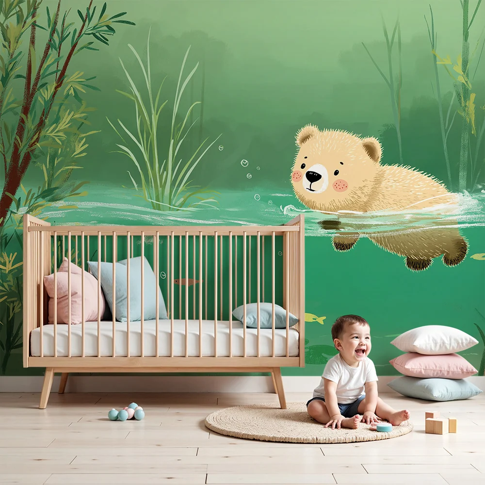 Papier peint chambre bébé | Ourson nageur dans un paysage aquatique apaisant