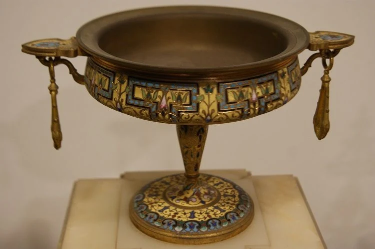 Pendule de table française antique avec chandeliers des années 1800