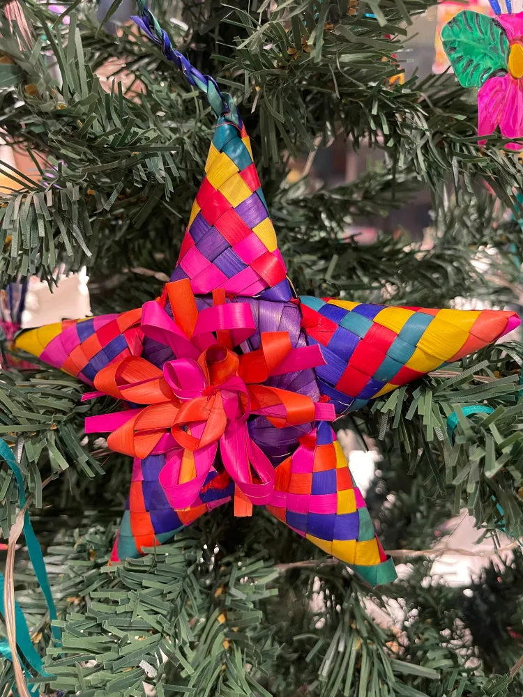 Petite décoration de Noël en forme de palmier étoilé