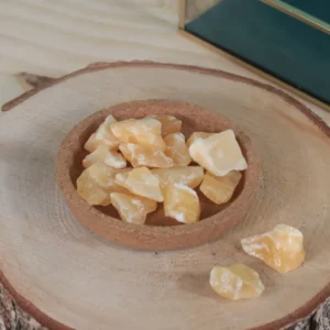 Pierre brute calcite jaune – Joie de vivre, confiance en soi & énergie positive