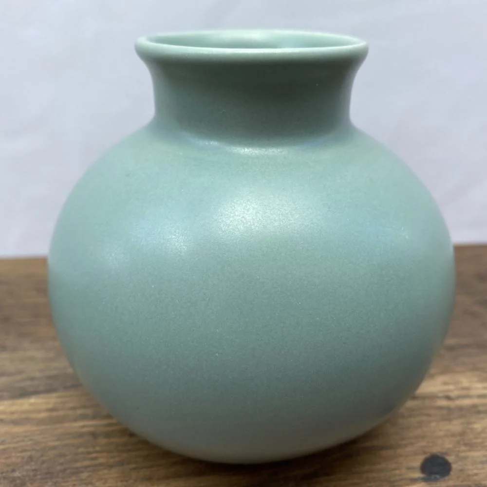 Poole Pottery « Décoratif - Divers » Petit vase vert