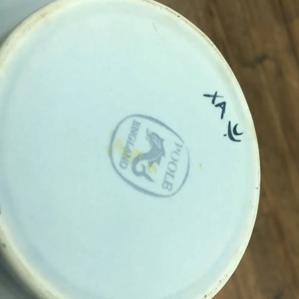 Vase « Traditional Ware » de Poole Pottery (modèle XA)