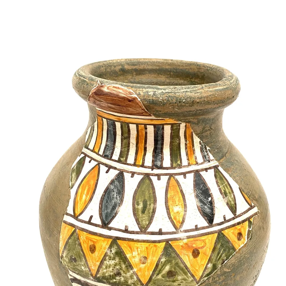 Pot de fleur turc conçu par Insaf Artist