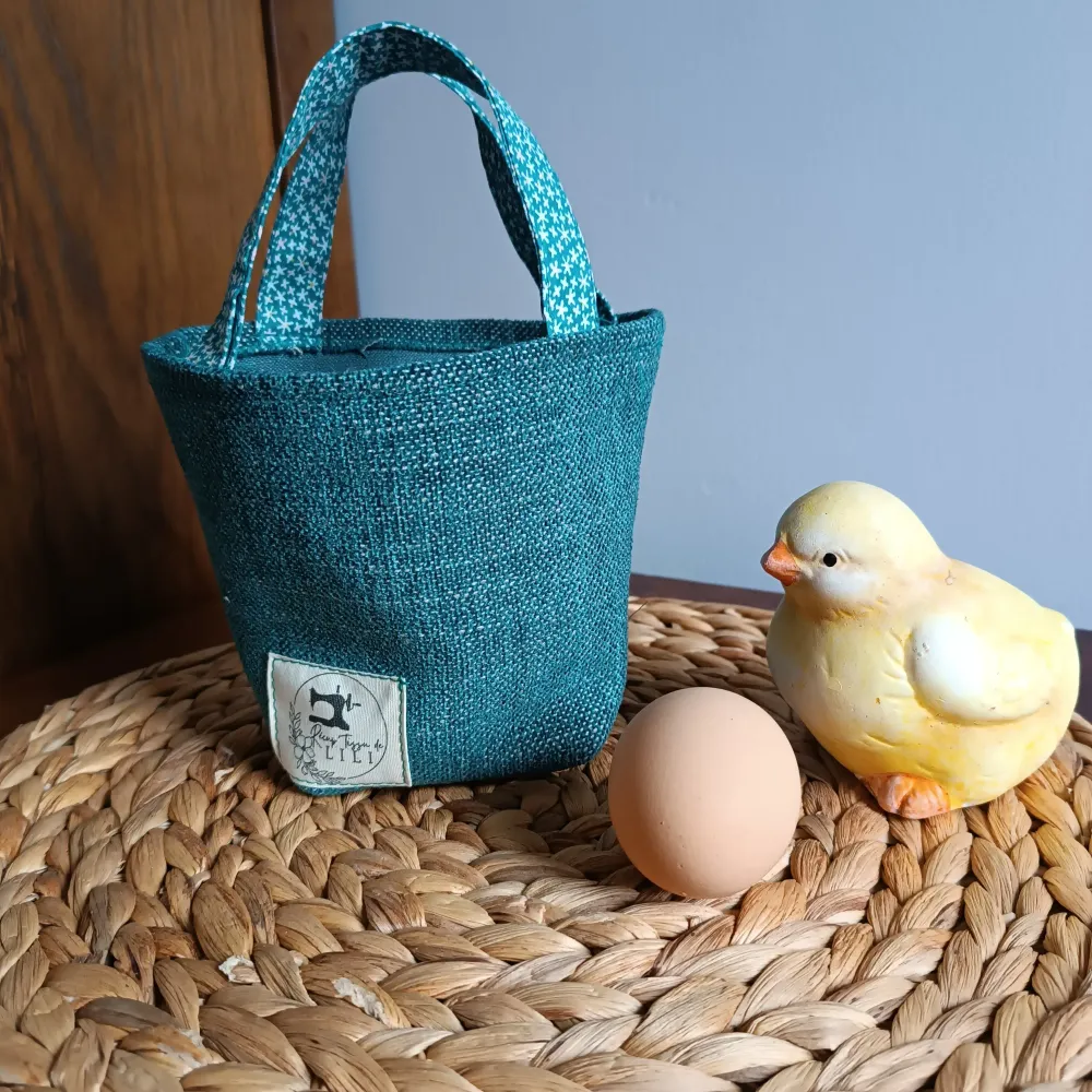 Petit panier de Pâques - tissu bleu Récup' Tissu de Lili