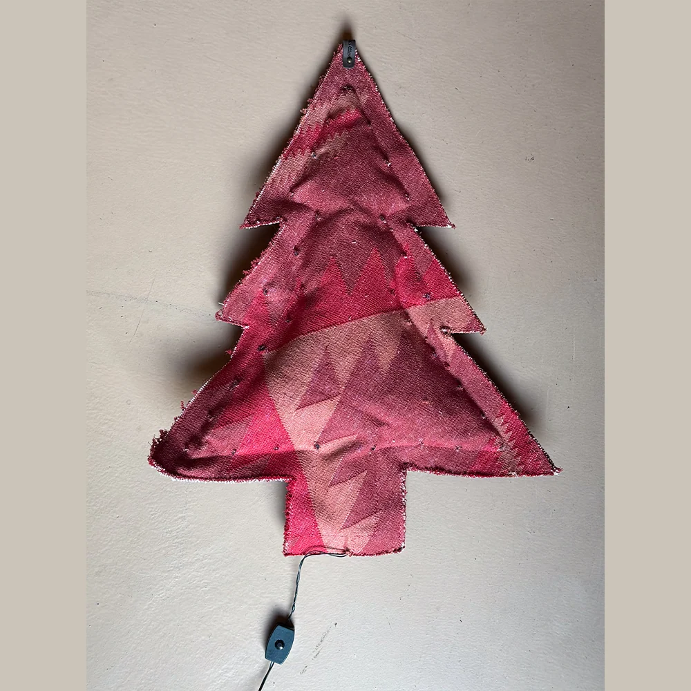 Sapin de Noël miniature NAVAJO - fraise