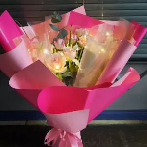 Bouquet de roses avec lumières LED Regular Savia_Floral