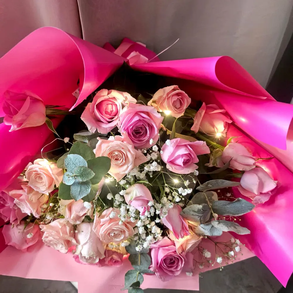 Bouquet de roses avec lumières LED Regular Savia_Floral