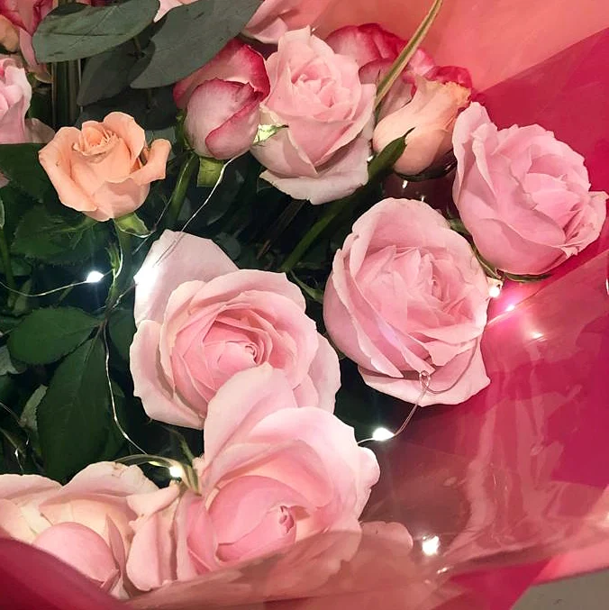 Bouquet de roses avec lumières LED Regular Savia_Floral