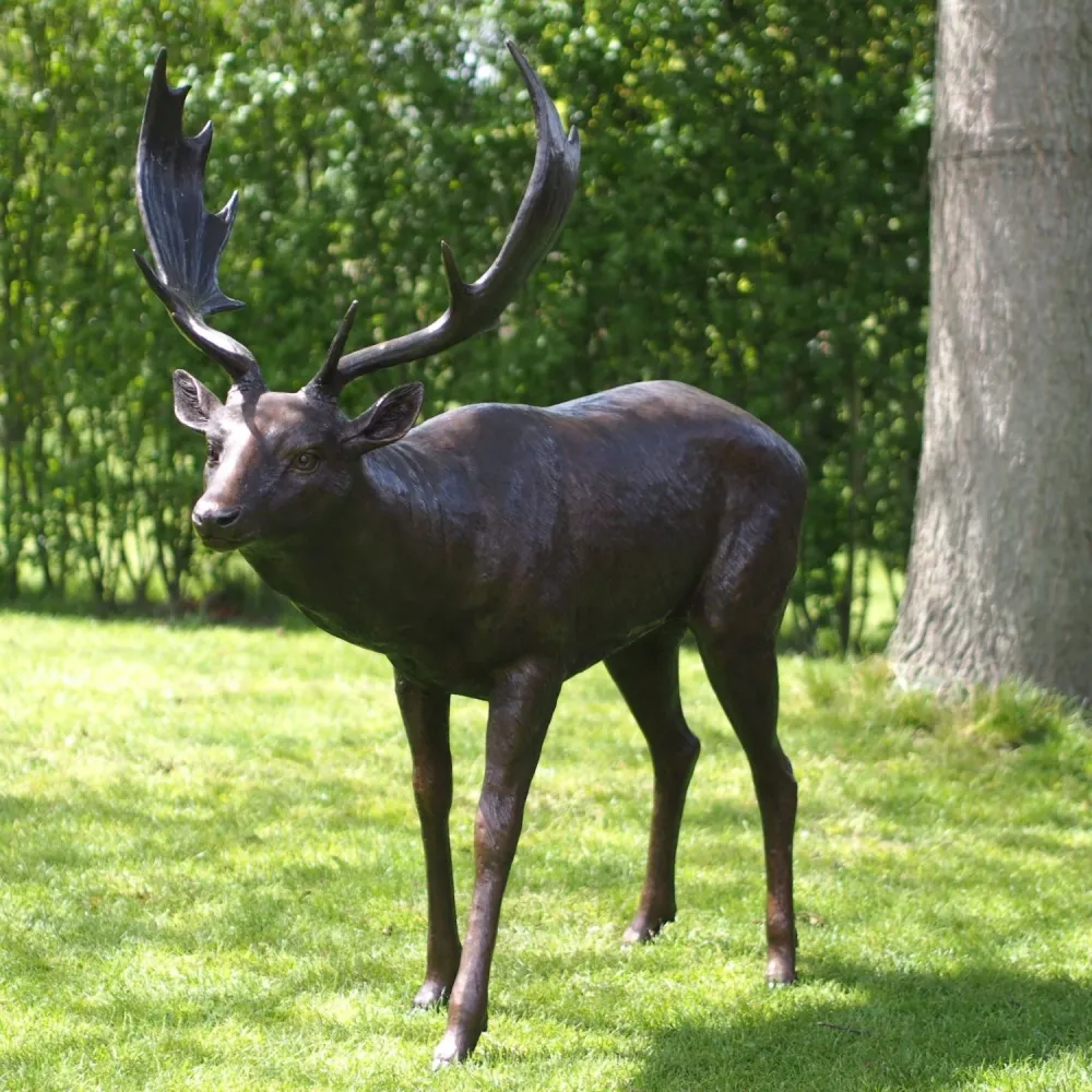 Statue en bronze Daim 145x65x145cm (HxLxL)