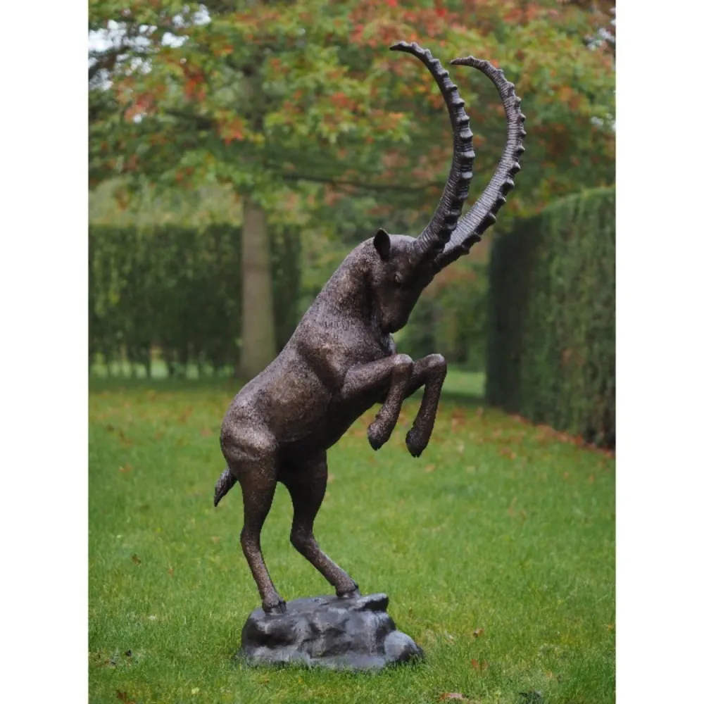 Statue Capricorne en bronze 163x45x75cm (HxLxL)