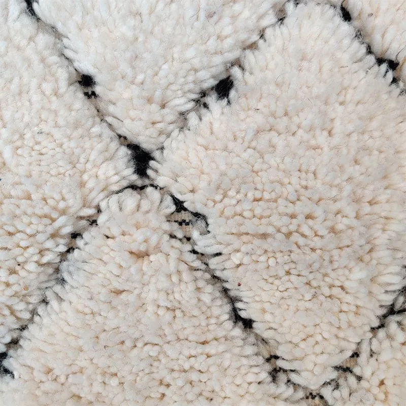 Tapis Berbère blanc à petits losanges Afifa - Sur mesure
