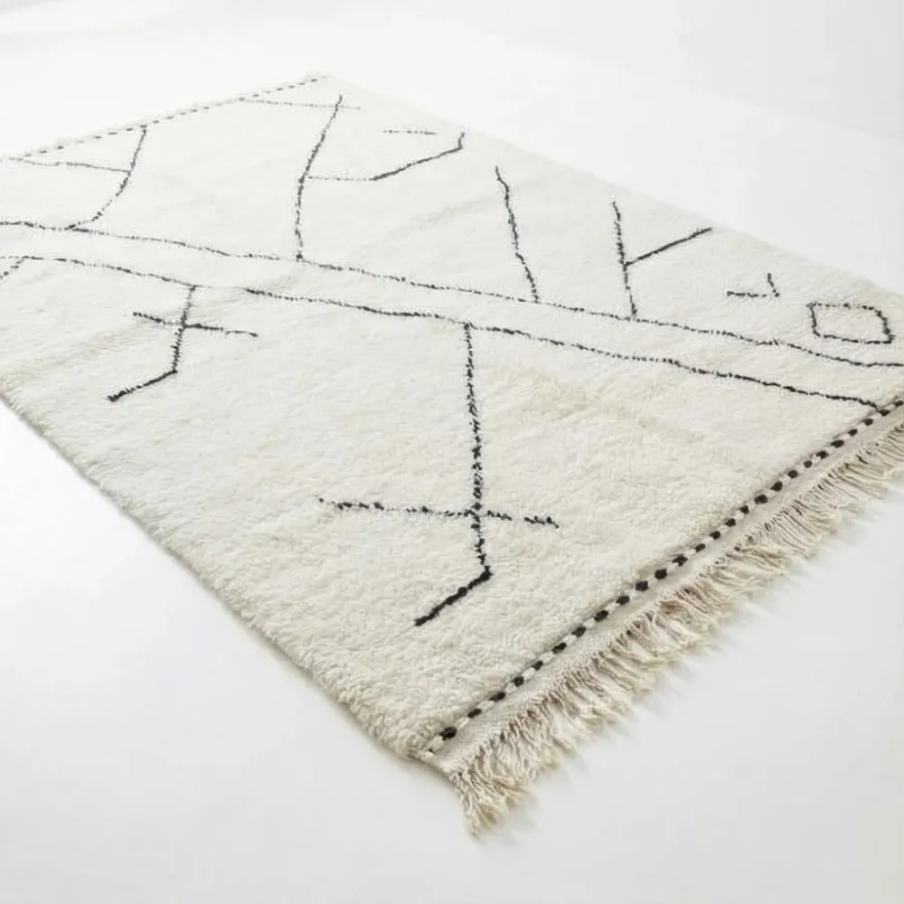 Tapis berbère motifs abstraits Ifak - Sur mesure