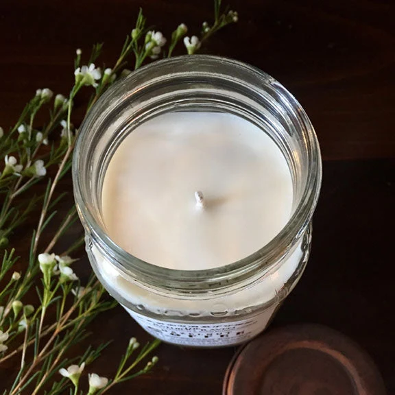 Croustillant aux pommes | Bougie de soja de la collection Mason de ferme The Bathing Raven