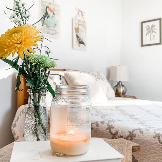 Fleur de sel | Bougie de soja de la collection Mason de ferme The Bathing Raven