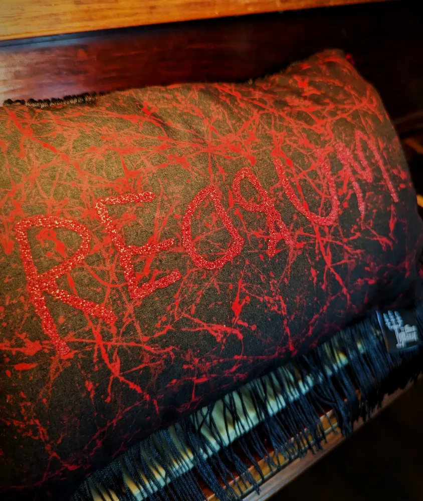 Coussin "Redrum" The Black Manor
