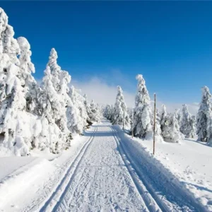 Toile de fond de montagne neige ciel bleu hiver photographie