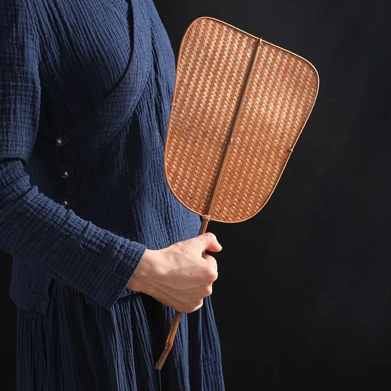 Éventail Tissé en Bambou Fait Main Tresors asiatiques