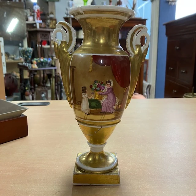 Vase / Urne D'ornement