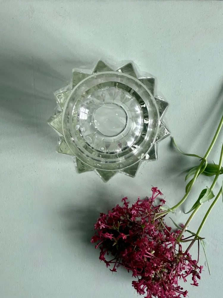 Vase en verre ciselé 4