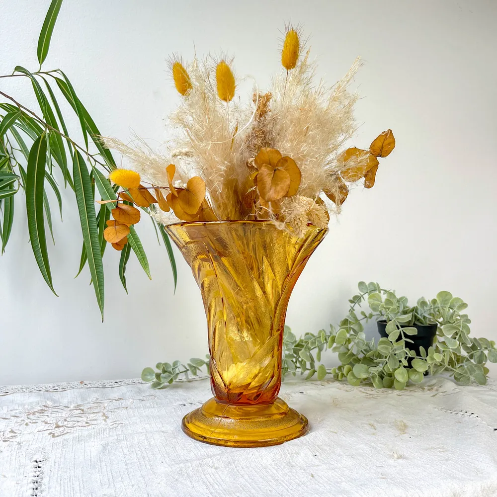 Vase vintage en verre ambre