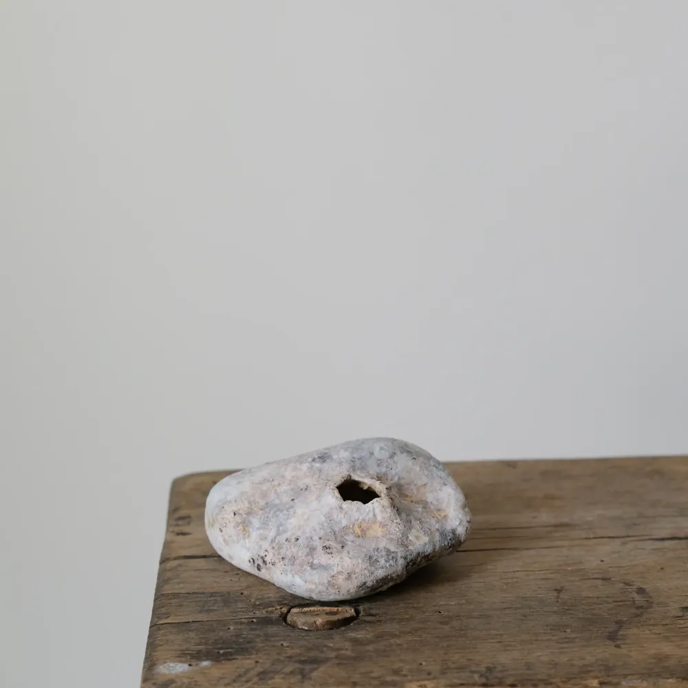 Vase N05046 Hague, Netherlands, 2017 - H 3cm - Gris rosé Yellow Nose Studio