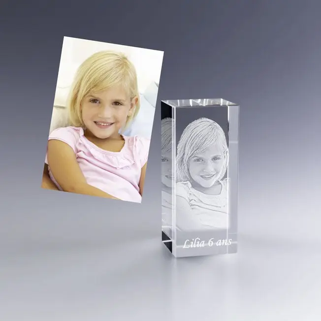 Bloc en Verre Vertical 7 cm Gravure 3D Zephyr Paris