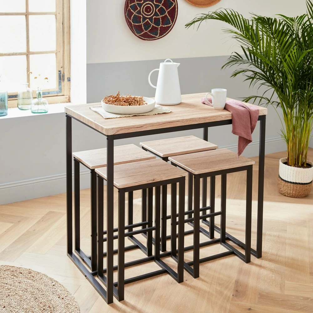 Four combiné Set table haute rectangulaire loft avec 4 tabourets de bar. Acier et décor bois. Encastrable. Design