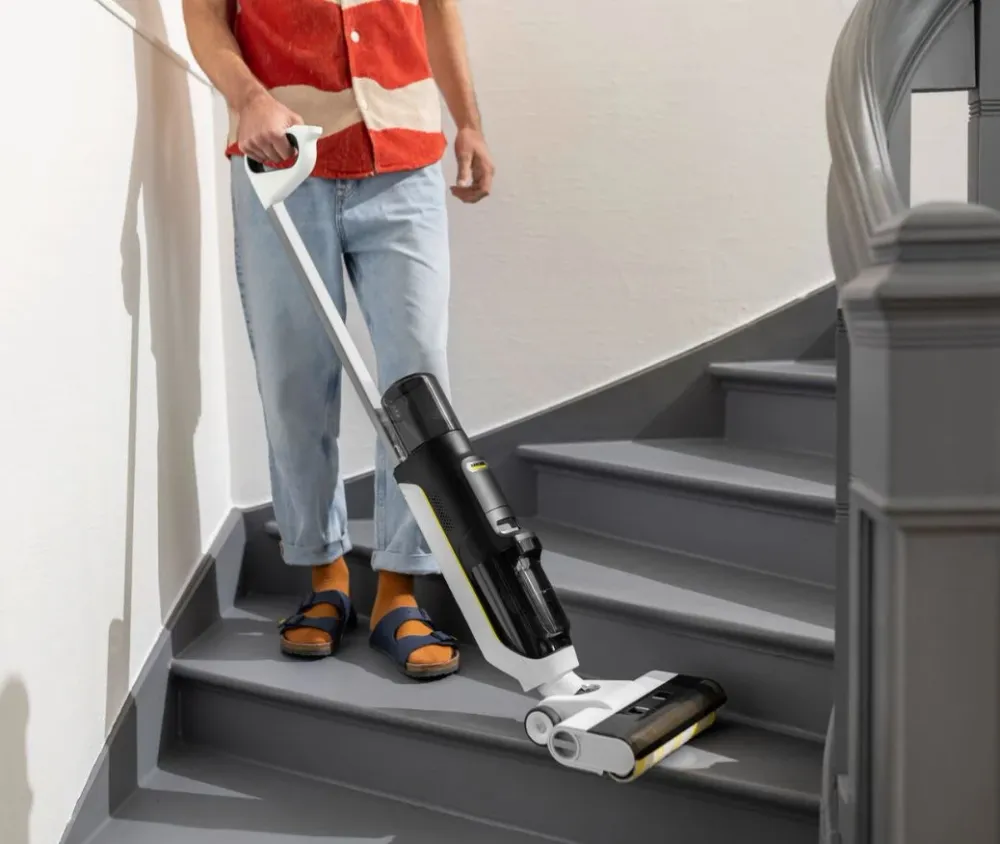 Professionnel Aspirateur laveur FCV 3 - 1.056-122.0 Karcher