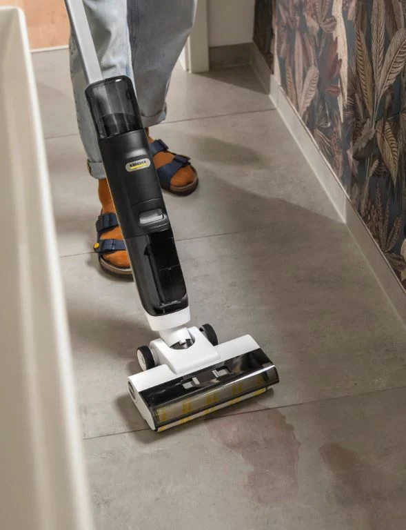 Professionnel Aspirateur laveur FCV 3 - 1.056-122.0 Karcher
